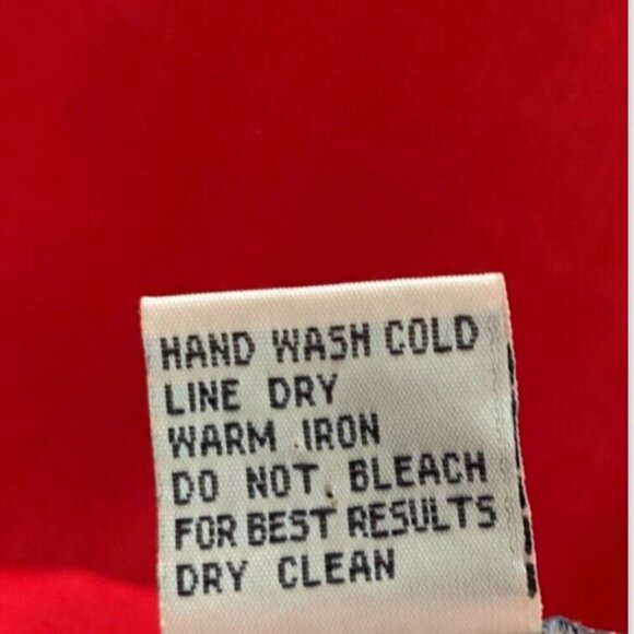 New York Studio Silk Button Down Top Sz M Red #24L - Picture 7 of 7